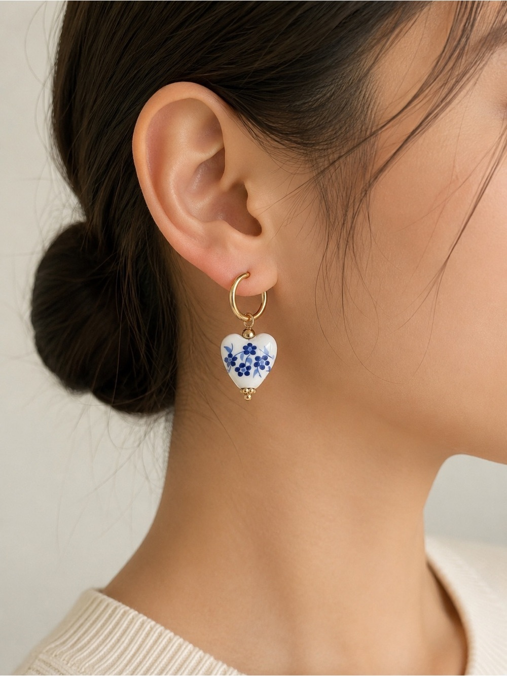 Blue & White Floral Heart Hoop Earrings Gold Tone Porcelain Inspired Dangle